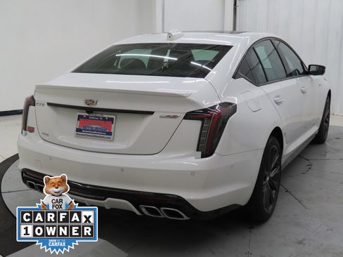 Used 2025 Cadillac CT5 V image 3