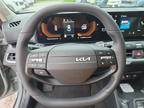 New 2026 Kia K4 EX FWD image 28