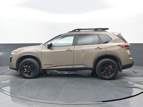 Used 2025 Nissan Rogue SV image 7