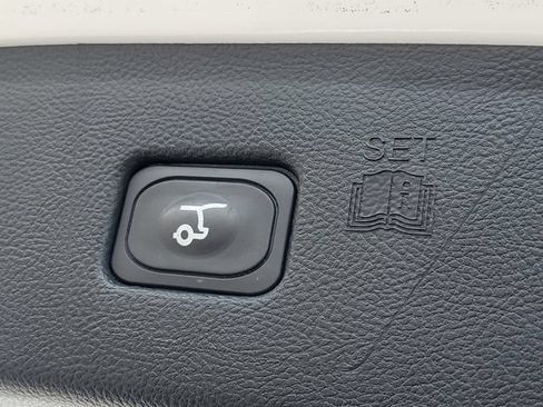 Certified 2024 Ford Edge SEL w/ Convenience Package AWD/4WD image 39