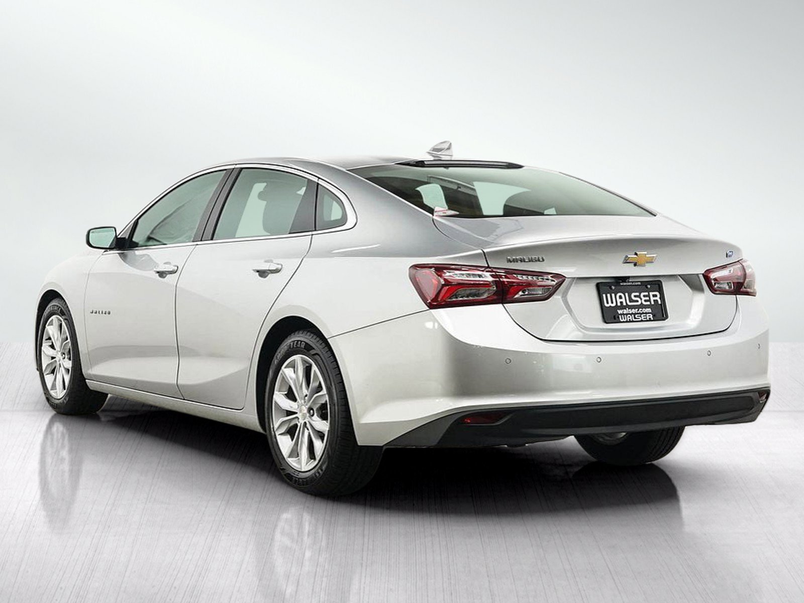 Used 2019 Chevrolet Malibu Hybrid FWD image 3