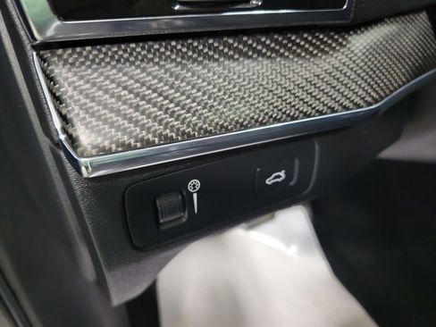 Used 2018 Volvo XC90 T6 R-Design w/ Convenience Package image 27