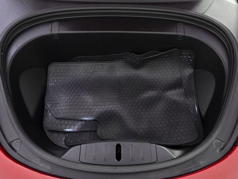 Used 2019 Tesla Model 3 Standard Range Plus image 23