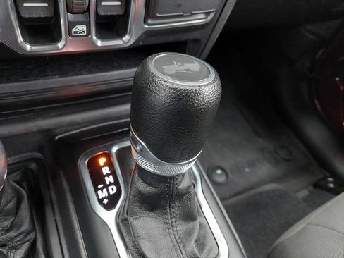 Used 2022 Jeep Wrangler Unlimited Sport image 18