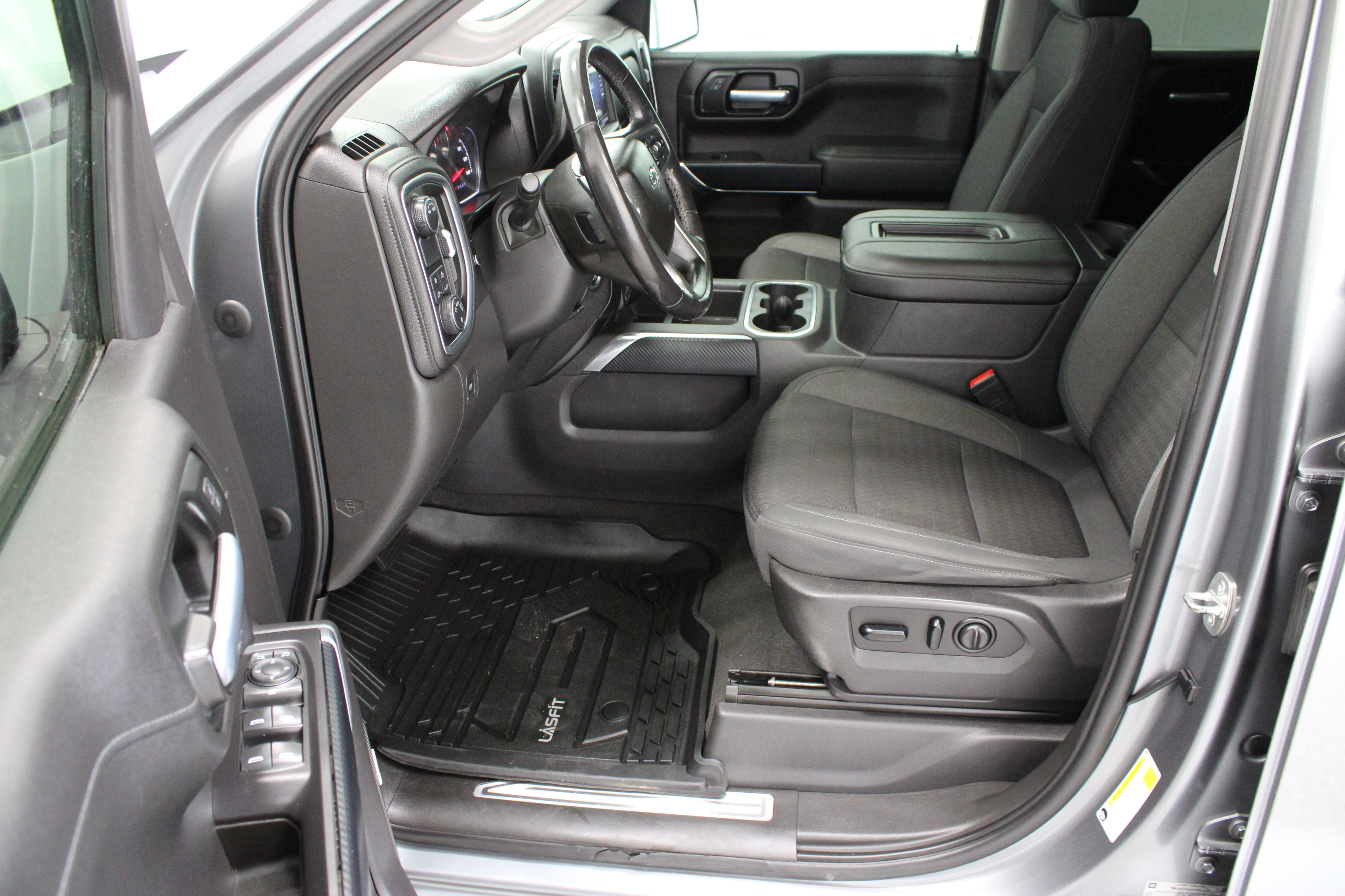 Used 2021 Chevrolet Silverado 1500 RST w/ Convenience Package II RWD image 16