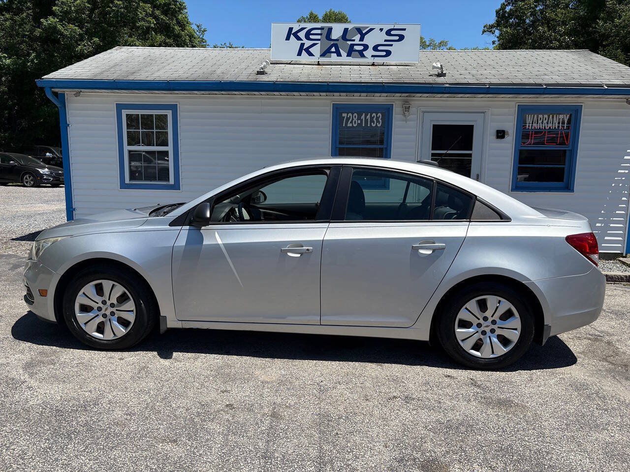 Used 2016 Chevrolet Cruze LS FWD image 3