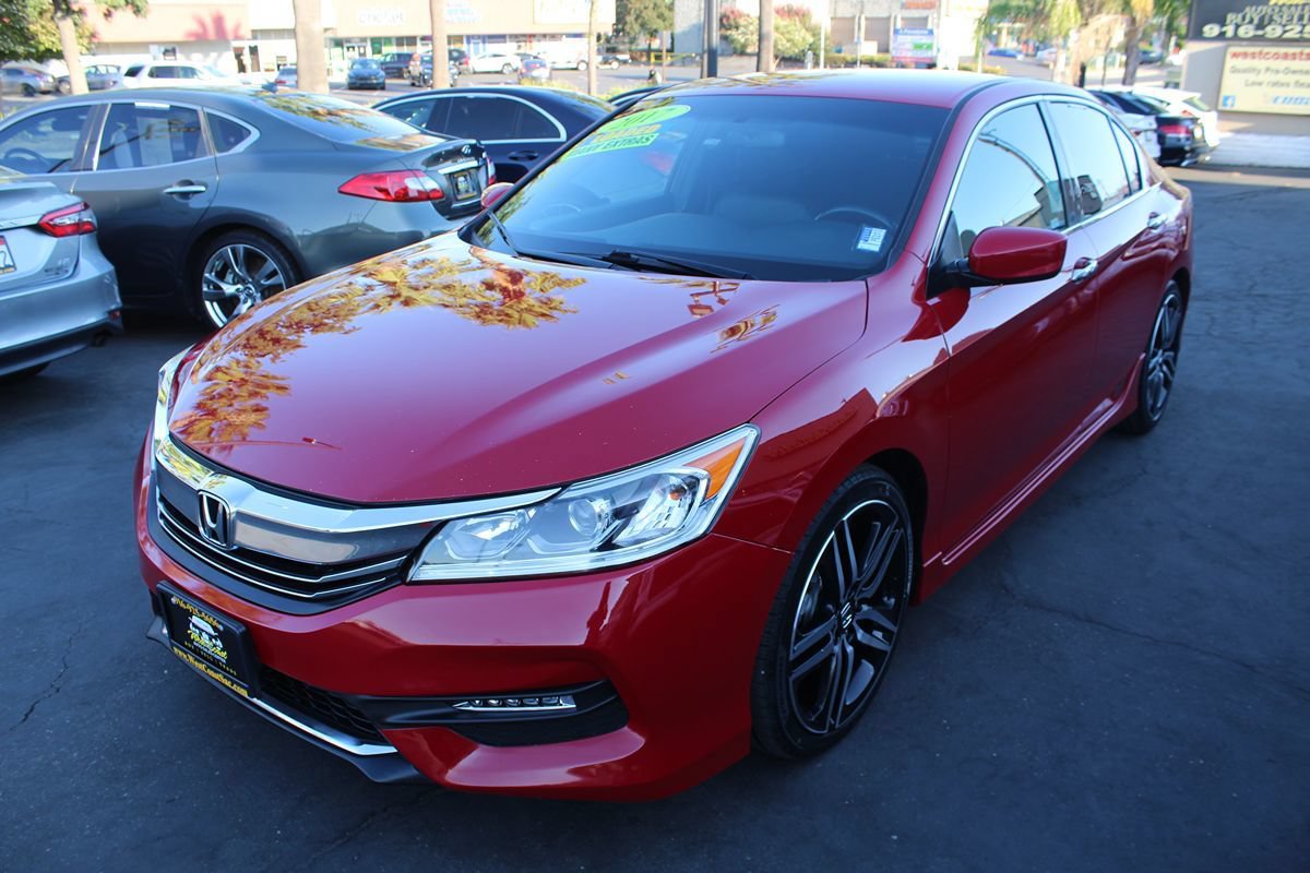 Used 2017 Honda Accord Sport Special Edition image 4