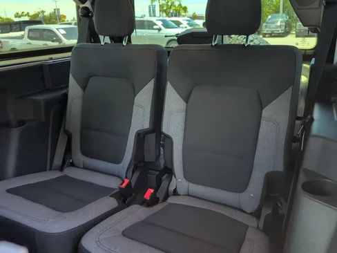 Certified 2025 Ford Bronco 2-Door w/ Sasquatch Package AWD/4WD image 11