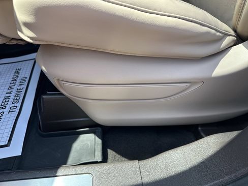 Used 2023 Lincoln Aviator Reserve w/ Equipment Group 201A AWD/4WD image 14
