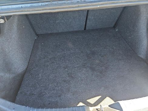 Used 2014 MAZDA MAZDA3 i Sport image 33