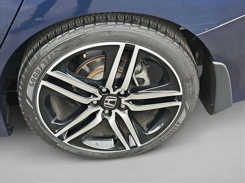 Used 2016 Honda Accord Sport image 22