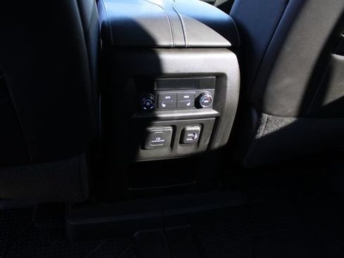 Used 2023 Chevrolet Traverse Premier w/ Redline Edition AWD/4WD image 28