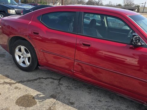 Used 2010 Dodge Charger SXT image 6