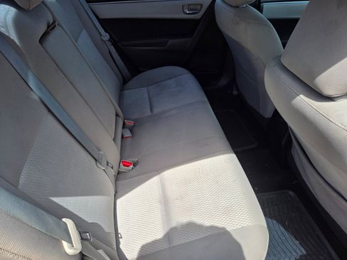 Used 2016 Toyota Corolla LE FWD image 12