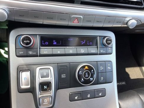 Used 2022 Hyundai Palisade SEL w/ Premium Package image 39