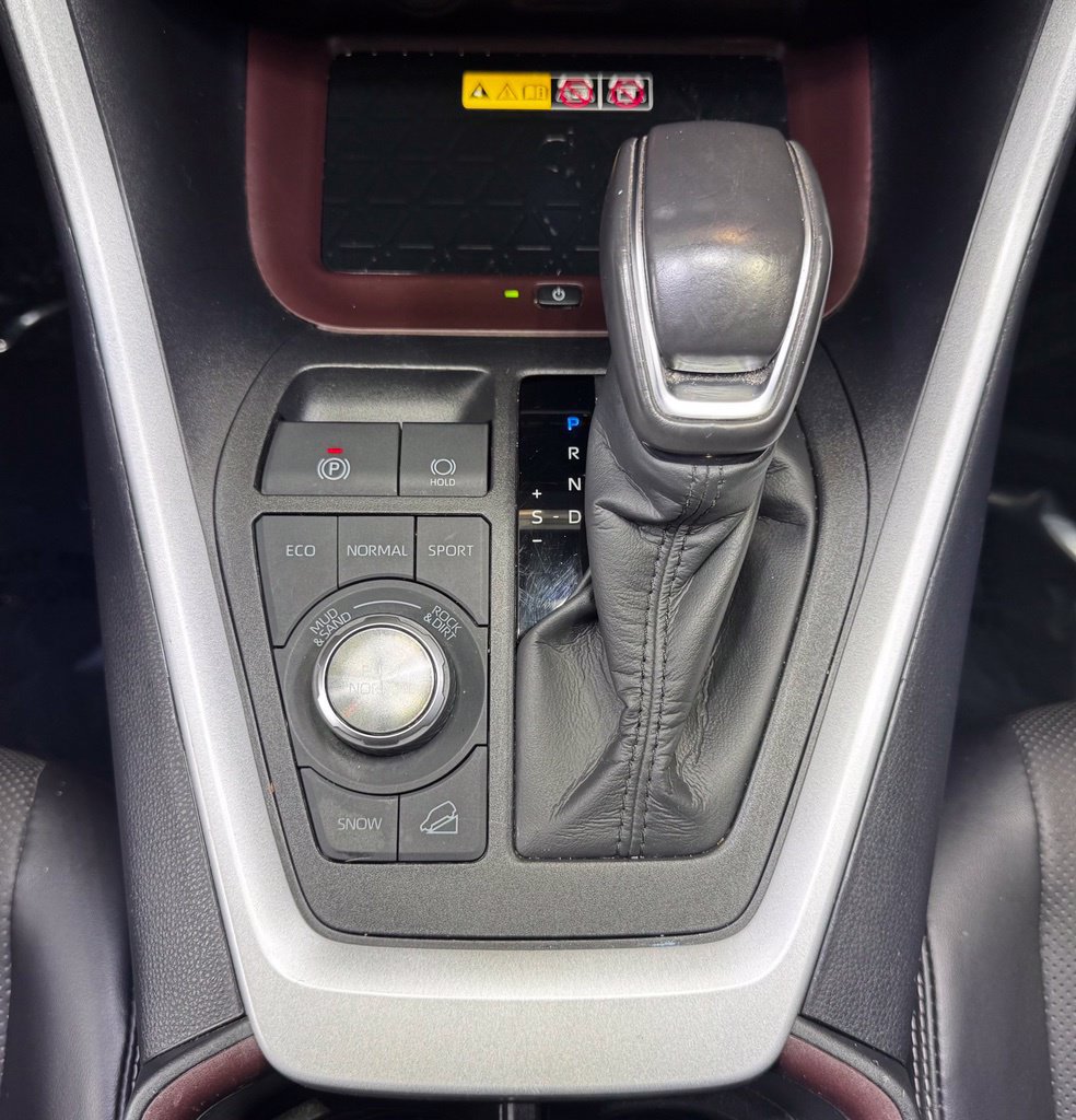 Certified 2025 Toyota RAV4 Limited w/ Advanced Technology Package AWD/4WD image 36