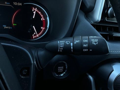 Used 2025 Toyota RAV4 XLE image 36