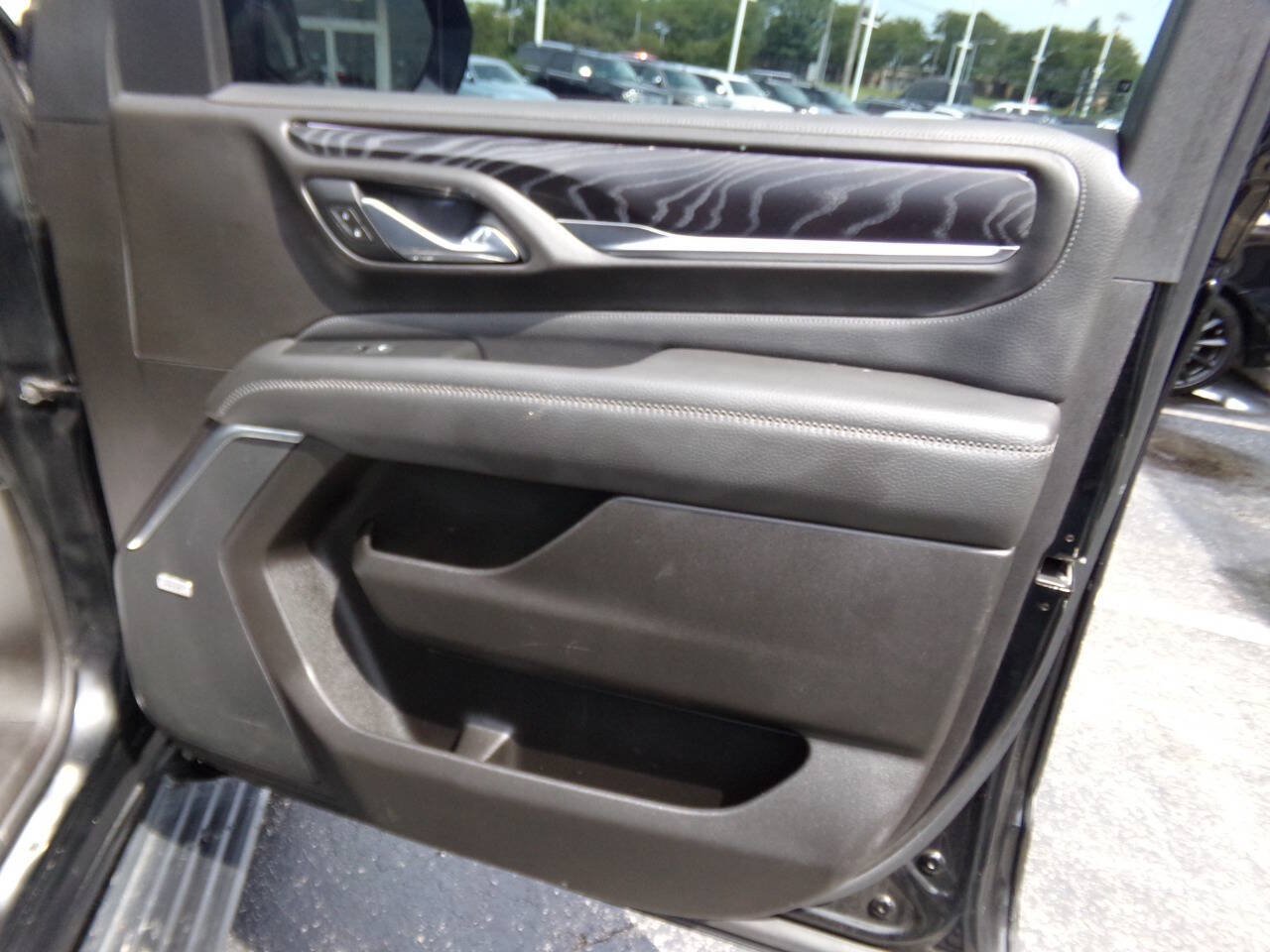 Used 2021 GMC Yukon Denali w/ Denali Ultimate Package AWD/4WD image 47