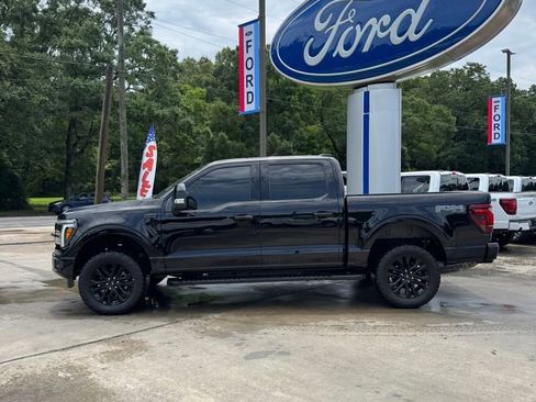 Used 2025 Ford F150 Lariat w/ Equipment Group 502A High AWD/4WD image 3