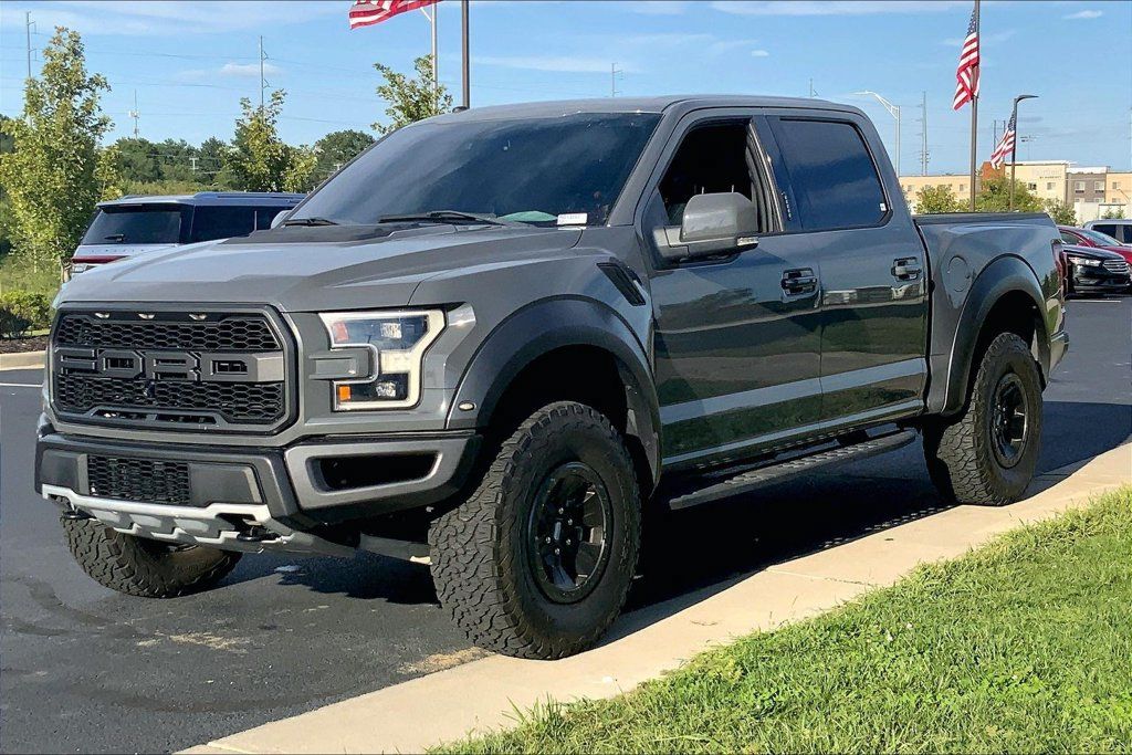 Used 2018 Ford F150 Raptor w/ Equipment Group 802A Luxury AWD/4WD image 5