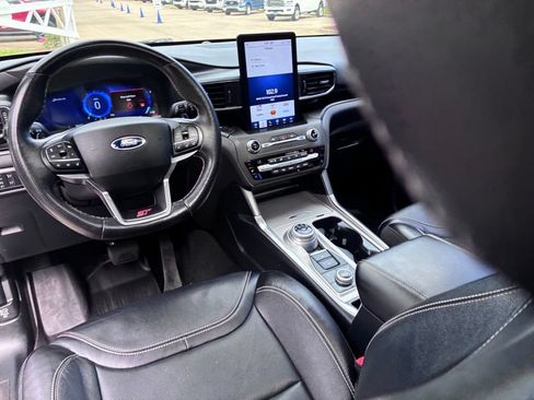 Used 2020 Ford Explorer ST w/ Premium Technology Package AWD/4WD image 18
