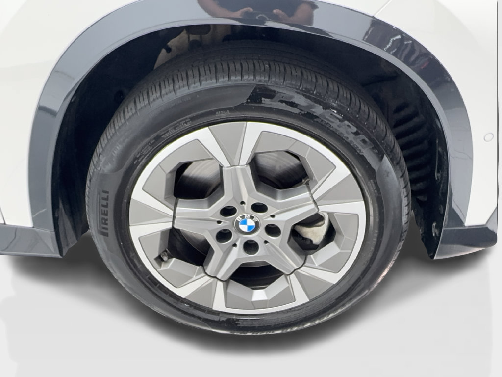 Used 2025 BMW X1 xDrive28i AWD/4WD image 10