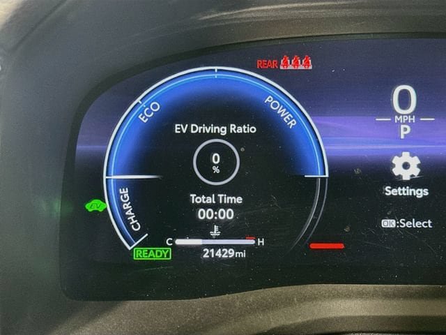 Certified 2025 Toyota Camry XLE AWD/4WD image 14