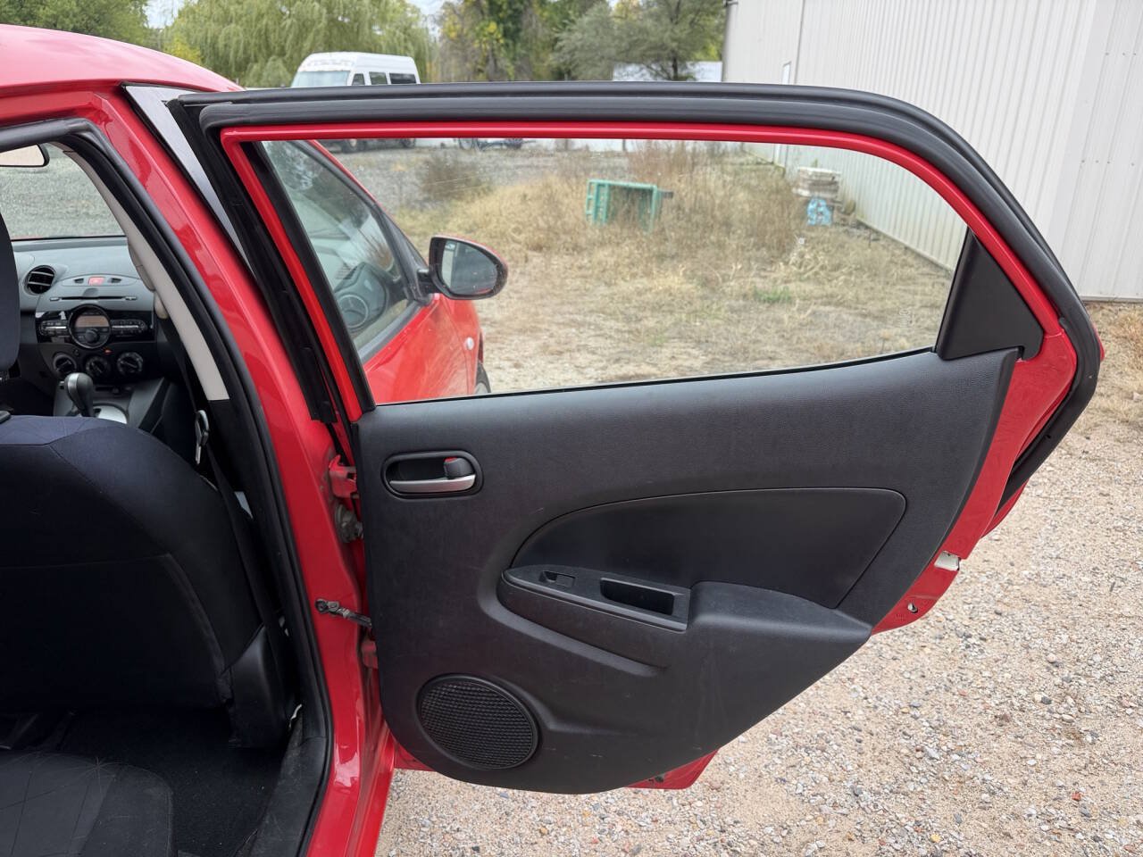 Used 2013 MAZDA MAZDA2 Sport FWD image 26