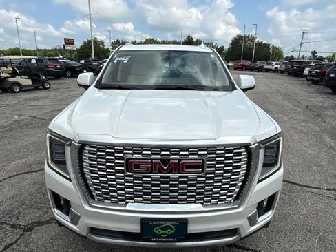 Used 2022 GMC Yukon Denali AWD/4WD image 8