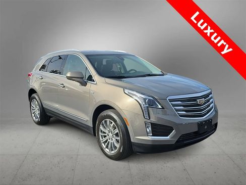 Used 2019 Cadillac XT5 Luxury image 2