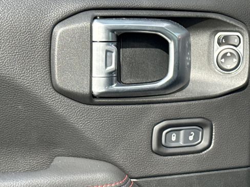 Used 2021 Jeep Wrangler Unlimited Rubicon image 14