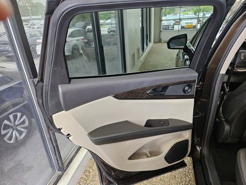 Used 2019 Lincoln Nautilus Reserve w/ Driver Assistance Package AWD/4WD image 16