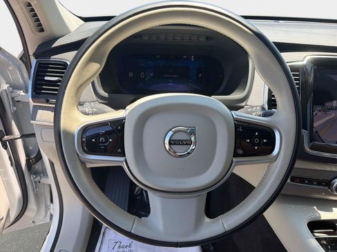 Used 2025 Volvo XC90 T8 Ultra w/ Protection Package Premier AWD/4WD image 25