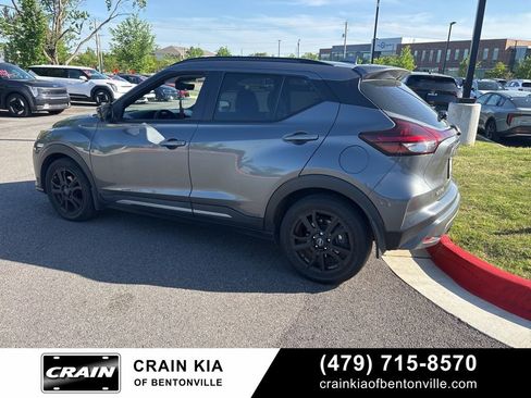 Used 2022 Nissan Kicks SR w/ Premium Package image 3