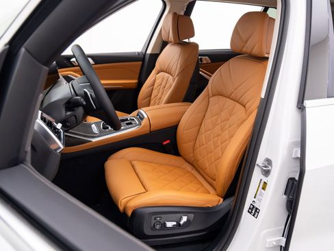 New 2026 BMW X7 xDrive40i image 15