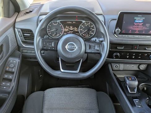 Used 2021 Nissan Rogue S image 18