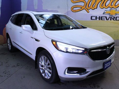 Used 2020 Buick Enclave Essence image 4