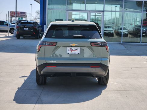 New 2026 Chevrolet Equinox LT image 8