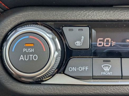 New 2025 Nissan Versa SR w/ Trunk Package image 28