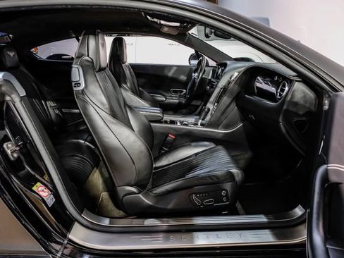 Used 2016 Bentley Continental GT image 39