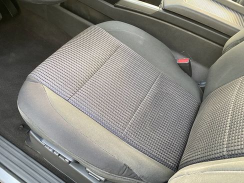 Used 2015 Nissan Titan SV w/ SV Value Truck Package image 23