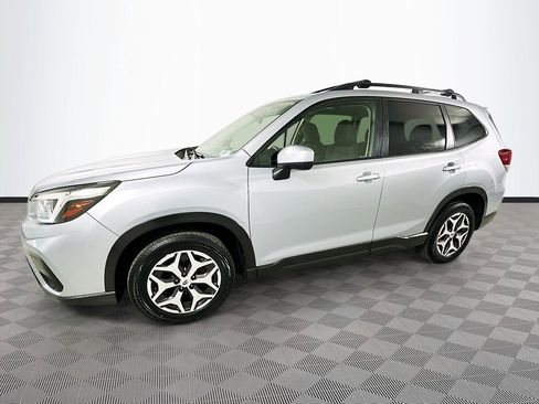 Used 2019 Subaru Forester Premium w/ Popular Package #1 AWD/4WD image 4
