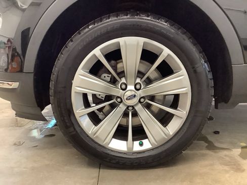 Used 2018 Ford Explorer Limited w/ Equipment Group 301A AWD/4WD image 23