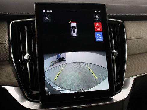 Certified 2026 Volvo XC90 B5 Core AWD/4WD image 13