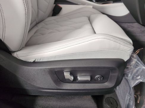 Used 2026 BMW X5 sDrive40i image 31