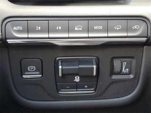 Used 2022 Cadillac Escalade Sport w/ Touring Package image 36