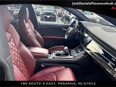 Used 2022 Audi SQ8 Premium Plus w/ Black Optic Package image 7