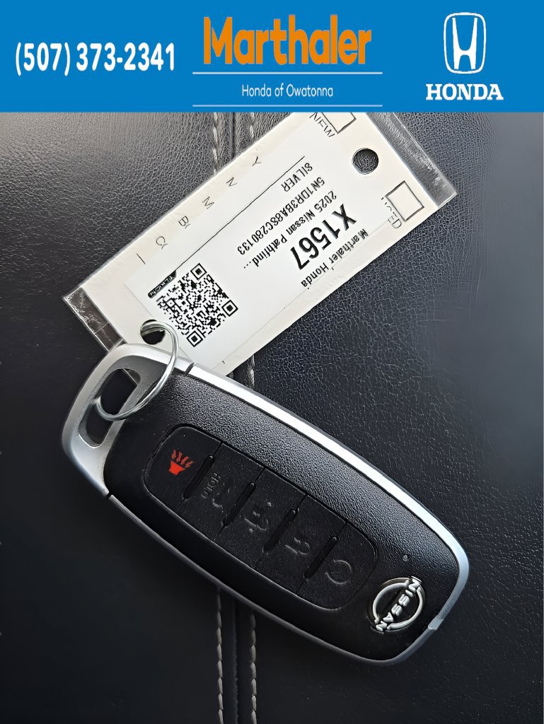 Used 2025 Nissan Pathfinder SV FWD image 28