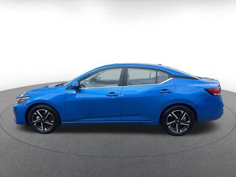Used 2025 Nissan Sentra SV FWD image 11