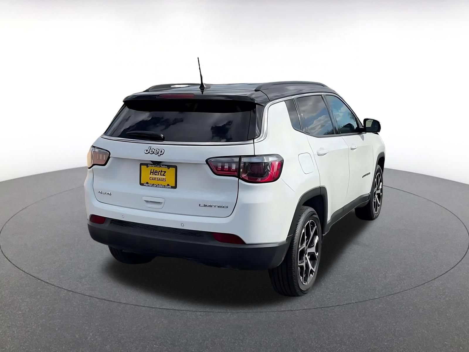 Used 2025 Jeep Compass Limited AWD/4WD image 13